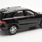Mercedes M-Class W166 Obsidian Must Metallik Minichamps 1:18 - image 3 of 8