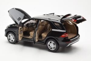 Mercedes M-Class W166 Obsidian Must Metallik Minichamps 1:18 B66960063 Metall - pilt 5/8