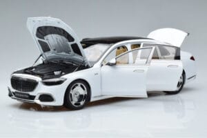 Mercedes Maybach S600 W222 V12 Biturbo Diamond Valge Almost Real 1:18 820116 Metall - pilt 2/11