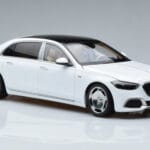 Mercedes Maybach S600 W222 V12 Biturbo Diamond Valge Almost Real 1:18 - image 6 of 11