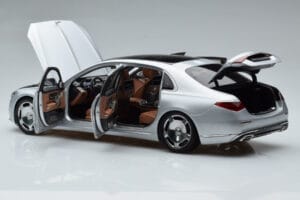 Mercedes Maybach S600 W222 V12 Biturbo Hightech Hõbedane Almost Real 1:18 820118 Metall - pilt 8/12
