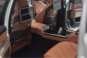 Mercedes Maybach S600 W222 V12 Biturbo Hightech Hõbedane Almost Real 1:18 820118 Metall - pilt 9/12