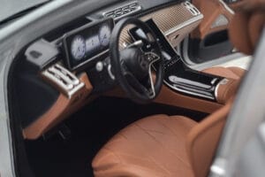 Mercedes Maybach S600 W222 V12 Biturbo Hightech Hõbedane Almost Real 1:18 820118 Metall - pilt 10/12