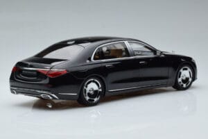 Mercedes Maybach S600 W222 V12 Biturbo Obsidian Must Almost Real 1:18 820115 Metall - pilt 3/11