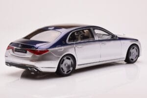 Mercedes Maybach S680 W223 Nautical Sinine Cirrus Hõbedane Almost Real 1:18 820125 Metall - pilt 3/8