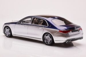 Mercedes Maybach S680 W223 Nautical Sinine Cirrus Hõbedane Almost Real 1:18 820125 Metall - pilt 7/8
