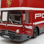 Mercedes O317 Porsche Transporter Punane CMR 1:18 - image 4 of 12