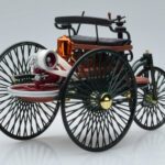 Mercedes Patent Motorwagen Roheline Norev 1:18 - image 2 of 6