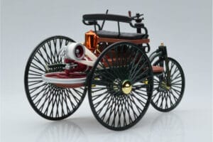 Mercedes Patent Motorwagen Roheline Norev 1:18 183701 Metall - pilt 2/6