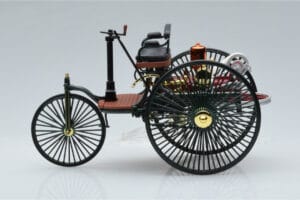 Mercedes Patent Motorwagen Roheline Norev 1:18 183701 Metall - pilt 3/6