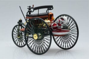Mercedes Patent Motorwagen Roheline Norev 1:18 183701 Metall - pilt 5/6