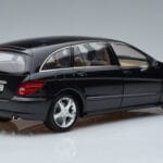 Mercedes R-Class W251 Obsidian Must Minichamps 1:18 B66962325 Metall - image 3 of 7
