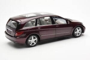 Mercedes R-Class W251 Punane Metallic Minichamps 1:18 150034602 Metall - pilt 3/8