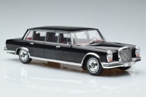 Mercedes 600 LWB Pullman W100 Must MCG 1:18 MCG18187 Metall - pilt 4/6