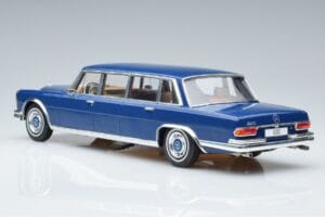 Mercedes S-Class 600 W100 LWB Pullman Tumesinine MCG 1:18 MCG18189 Metall - pilt 5/6