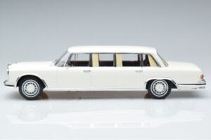 Mercedes S-Class 600 W100 LWB Pullman Valge MCG 1:18 MCG18188 Metall - pilt 3/6