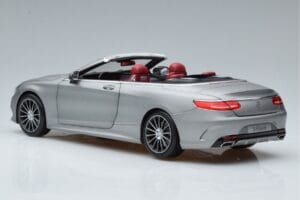 Mercedes S-Class A217 Kabriolett Hall Norev 1:18 B66960355 Metall - pilt 7/8