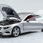 Mercedes S-Class W222 Iridium Hõbedane Norev 1:18 - image 2 of 8