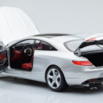 Mercedes S-Class W222 Iridium Hõbedane Norev 1:18 - image 5 of 8