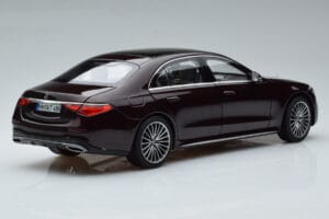 Mercedes S-Class W223 AMG Line Punane Norev 1:18 183804 Metall - pilt 3/8