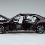 Mercedes S-Class W223 AMG Line Punane Norev 1:18 - image 4 of 8