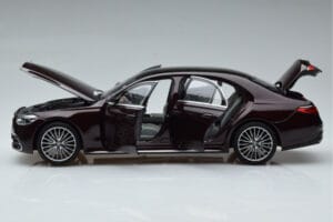 Mercedes S-Class W223 AMG Line Punane Norev 1:18 183804 Metall - pilt 4/8