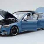 Mercedes S-Class W223 Vintage Sinine Norev 1:18 - image 2 of 7