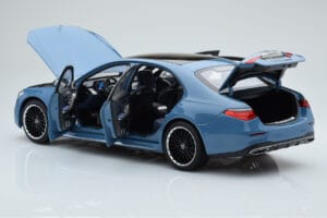 Mercedes S-Class W223 Vintage Sinine Norev 1:18 B66960828 Metall - pilt 4/7