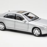 Mercedes S600 W220 Hõbedane Metallic Norev 1:18 - image 6 of 8