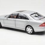 Mercedes S600 W220 Hõbedane Metallic Norev 1:18 - image 7 of 8