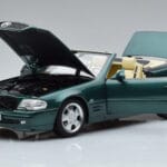 Mercedes SL500 R129 Roheline Metallic Norev 1:18 183753 Metall - image 2 of 8