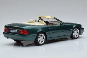 Mercedes SL500 R129 Roheline Metallic Norev 1:18 183753 Metall - pilt 4/8