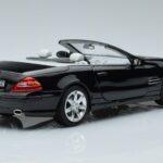 Mercedes SL500 R230 Must Norev 1:18 183840 Metall - image 3 of 8