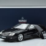 Mercedes SL500 R230 Must Norev 1:18 183840 Metall - image 8 of 8