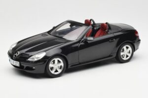 Mercedes SLK R171 Obsidian Must Metallic Minichamps 1:18