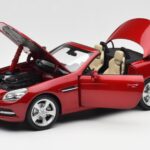 Mercedes SLK R172 Designo Zircon Punane Minichamps 1:18 - image 2 of 8