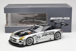 Mercedes SLS AMG GT3 #96 M. Hakkinen AMG Customer Sports 6 Hours of Zhuhai ILMC 2011 Minichamps 1:18 B66960197 Metall - pilt 6/6