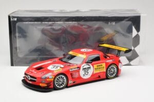 Mercedes SLS AMG GT3 #35 Team Black Falcon T. Heyer / Jafer / Lemeret 24 Hours of Spa 2011 Minichamps 1:18 151113135 Metall - pilt 6/6