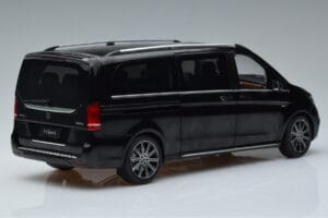 Mercedes V-Class W447 V260L Must OEM 1:18 QALCN89911150 Metall - pilt 3/8