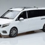 Mercedes V-Class W447 V260L Valge Mercedes 1:18 QALCN89911149 Metall