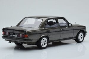 Mercedes W123 AMG 280 Hall Otto 1:18 OT750 Vaik - pilt 2/6
