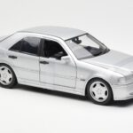 Mercedes C36 AMG W202 Hõbedane UT Models 1:18 - image 4 of 6