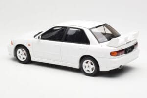 Mitsubishi Lancer Evo III Scotia Valge Otto 1:18 OT1065 Vaik - pilt 5/6