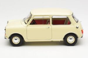 Morris Mini Minor Valge Kyosho 1:18 08964W Metall - pilt 4/8