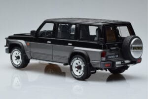 Nissan Patrol GR Y60 Hall Otto 1:18 OT993 Vaik - pilt 5/6