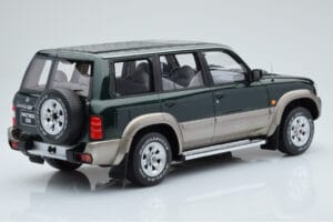 Nissan Patrol GR Y61 Roheline Otto 1:18 OT433 Vaik - pilt 2/5