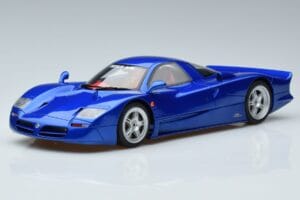 Nissan R390 GT1 Road Car GT Spirit 1:18 GT403 Vaik