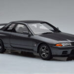 Nissan Skyline GT-R BNR32 Nismo Hall Otto 1:18 - image 4 of 6
