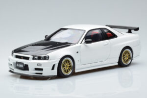 Nissan Skyline GT-R R34 Nismo Z-Tune Valge MotorHelix 1:18