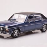 Opel Diplomat B Tumesinine Metallik MCG 1:18